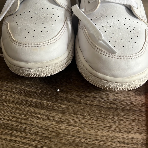 Air Jordan custom bling! Size 5.5 women’s! Adorable and minimal wear. - Picture 5 of 5